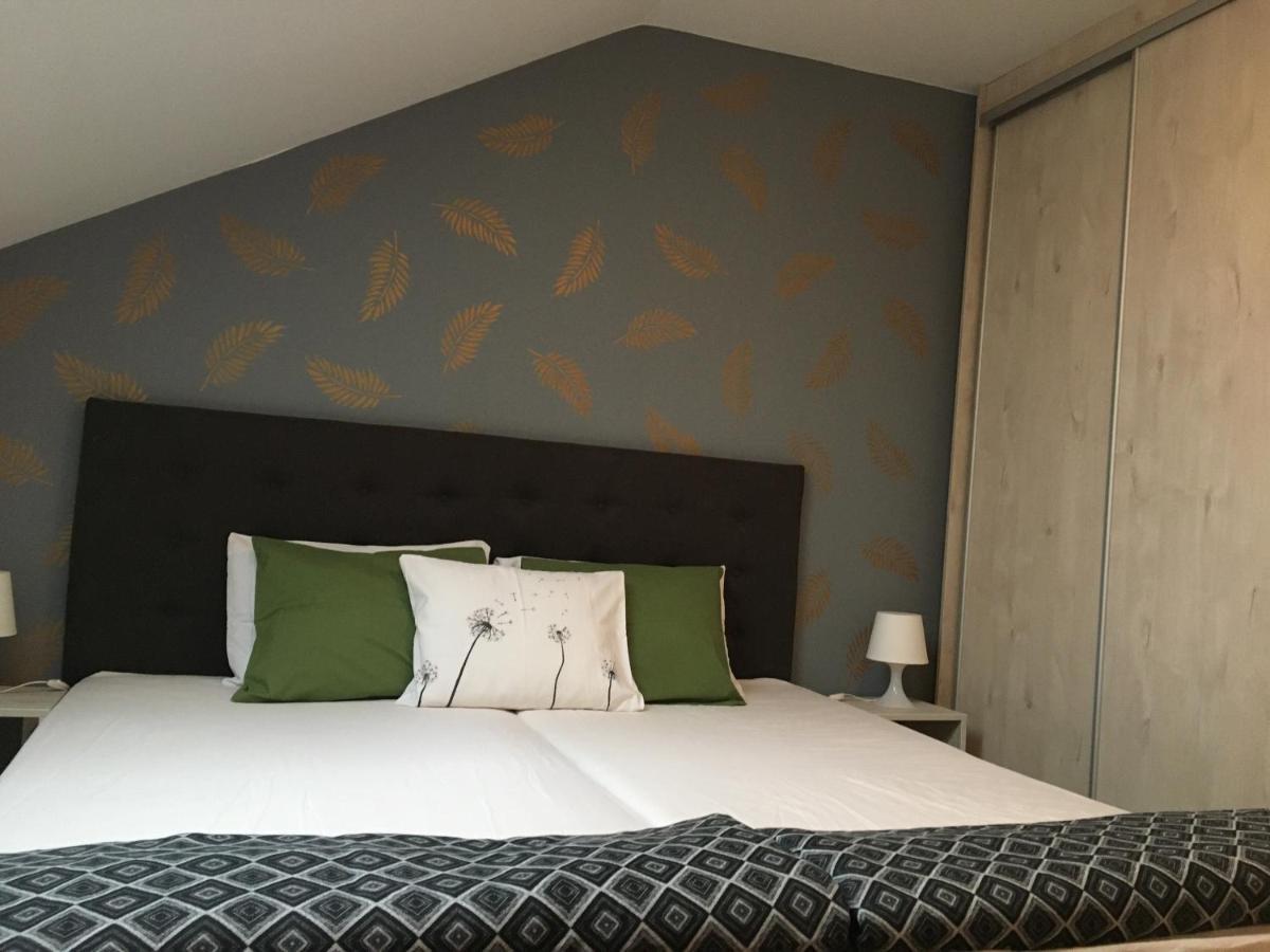 Bobita Apartman Sarvar Exterior photo
